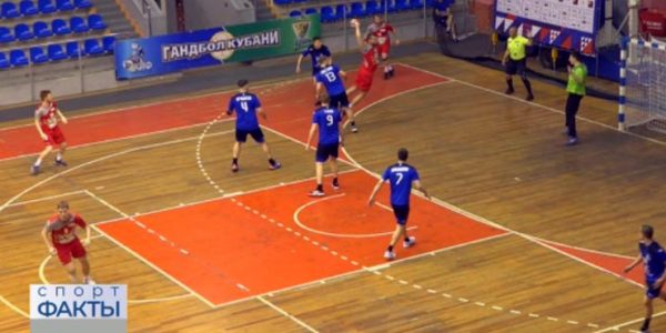 ГК СКИФ обыграл в домашнем матче «Каустика» со счетом 28:27
