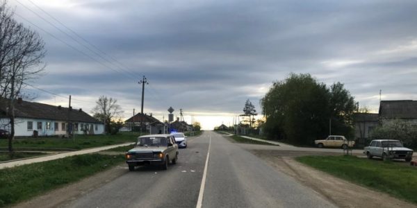 В Краснодарском крае машина сбила перебегавшую дорогу 14-летнюю девочку
