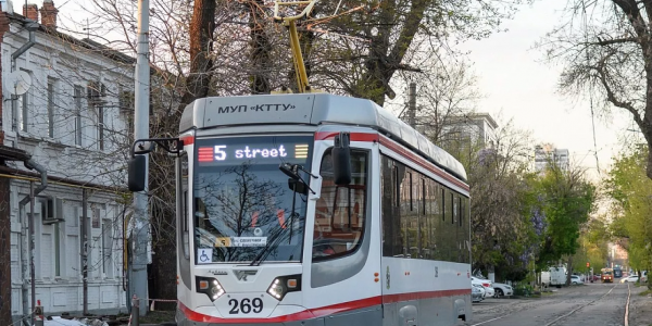 В Краснодаре отремонтируют участок трамвайного полотна на улице Коммунаров