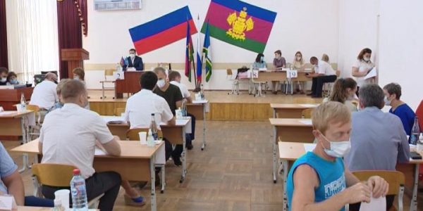 В Кущевском районе с 21 апреля начнет работу мобильная приемная губернатора