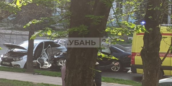 В Краснодаре в жестком ДТП на Ставропольской пострадали пенсионер, две женщины и ребенок