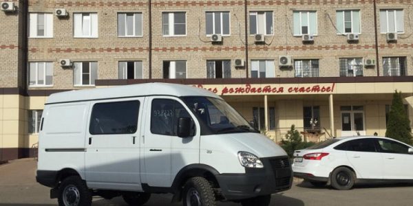 Для 12 медицинских учреждений Кубани приобрели новые автомобили