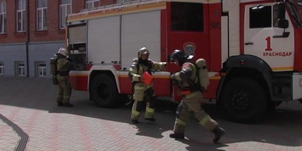 В Краснодаре в университете физкультуры провели противопожарные учения