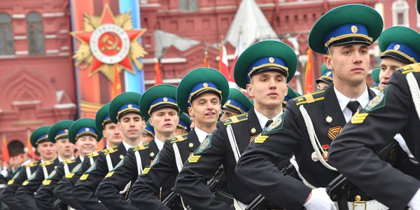 Хранители границ российских: от стражи до погранслужбы