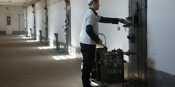 В Краснодарском крае наркокурьеру грозит пожизненный срок за попытку сбыть 2,8 кг мефедрона