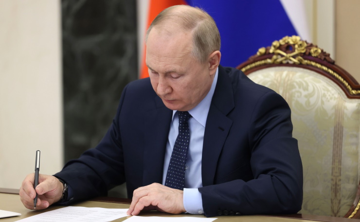 Президент РФ подписал указ о создании единой электронной базы призывников