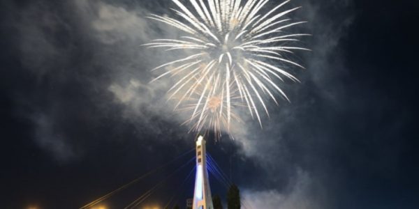 В Краснодаре праздничный фейерверк в честь Дня Победы запустят в 21:00