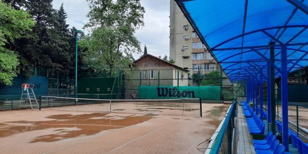 В Сочи до конца года реконструируют два теннисных корта