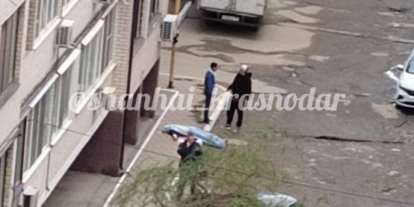 В Краснодаре мужчину зарезали около стройки в Музыкальном микрорайоне