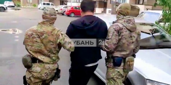 В Краснодарском крае под суд пойдут двое экс-полицейских за вымогательство 1,7 млн рублей
