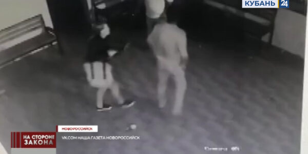 В Новороссийске мужчина зарезал незнакомца на остановке