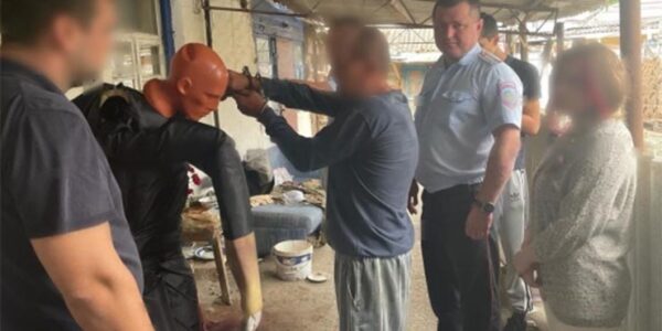 В Краснодарском крае пьяный 50-летний мужчина ударил гостя ножом в голову и ушел спать