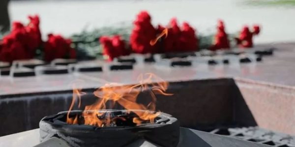 На Кубани будут судить приезжего, прыгавшего на Вечном огне в новогоднюю ночь