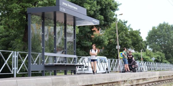 В Краснодаре установили три современные трамвайные остановки в Пашковском микрорайоне