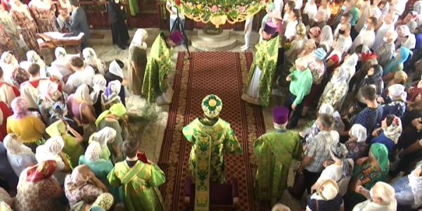 Православные верующие 12 июня отметят праздник Святой Троицы