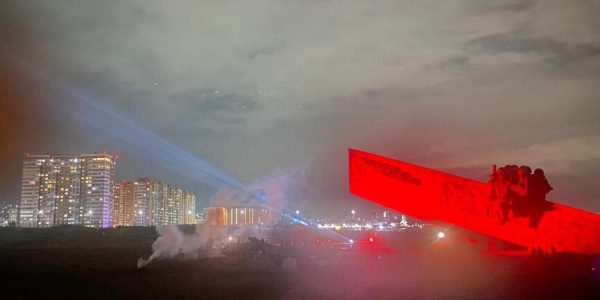 Небо Новороссийска вечером 24 июня озарят «Лучи Победы»
