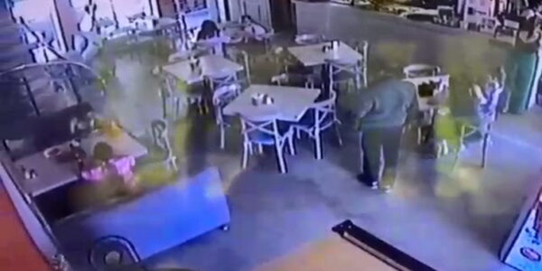 Появилось видео смертельной  стрельбы из обреза в кафе Апшеронска