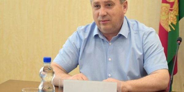 Глава Апшеронского района Олег Цыпкин досрочно покинул пост