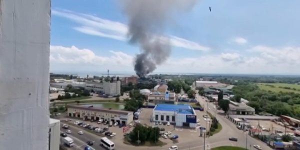 В Краснодаре произошел пожар на складе в Пашковке