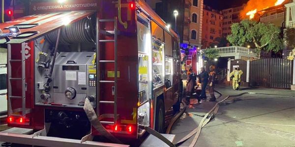 В Сочи при пожаре в четырехэтажке эвакуировали 32 человека