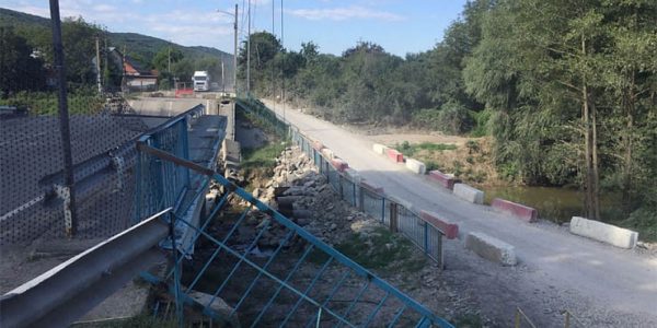 В Северском районе начали восстанавливать обрушившийся мост через реку Иль