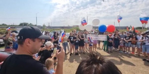 В Краснодаре провели автопробег в поддержку российских солдат