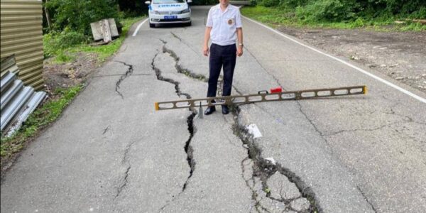 В Сочи из-за повреждения дороги могут ограничить экскурсии на гору Большой Ахун