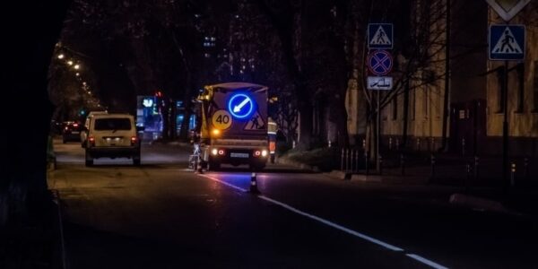 К сентябрю в Краснодаре вблизи школ обновят дорожную разметку и установят светофоры
