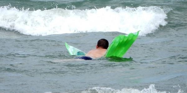 В Анапе 26 августа запретили купаться в море с надувными матрасами