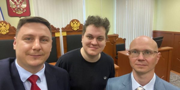 Суд прекратил уголовное дело по оправданию терроризма против блогера Юрия Хованского