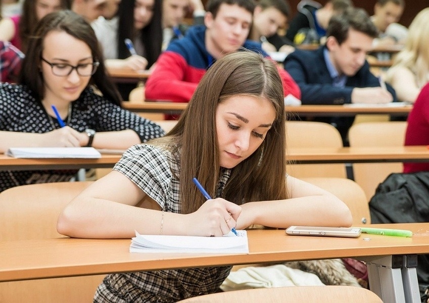 В Краснодарском крае 117 талантливых студентов получат специальные стипендии