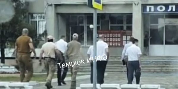 В Темрюкском районе начальника полиции задержали по подозрению во взятке