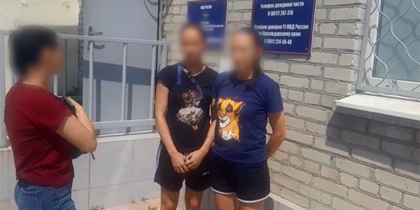 В Новороссийске две приезжие девушки ограбили 19-летнего парня