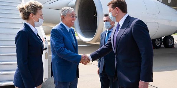 В аэропорту Сочи встретили прибывшего на встречу с Путиным президента Казахстана