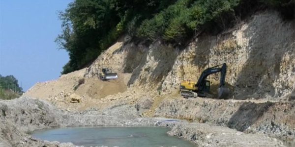 В Крымском районе в русле реки Баканка установят железобетонный лоток для защиты от подтоплений