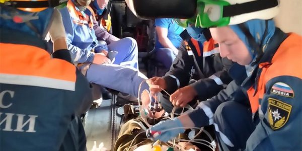 Сочинские спасатели вертолетом эвакуировали с горы Фишт туриста в предынфарктном состоянии
