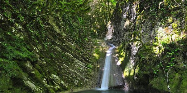 В Сочи начали восстанавливать туристический маршрут «33 водопада»