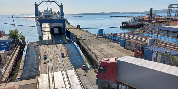 В порту Темрюка запустили два новых парома в Турцию