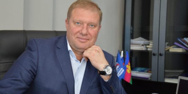 Виталий Литвинов покинул пост главы станицы Динской