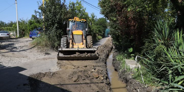 В Сочи приступили к перекладке магистрального водовода