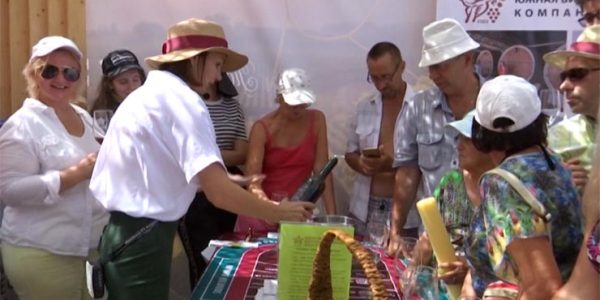 В Темрюкском районе прошел праздник виноделов «Таманская лоза — 2022»