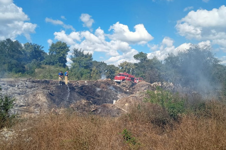 В Туапсинском районе потушили пожар в лесу возле Лермонтово