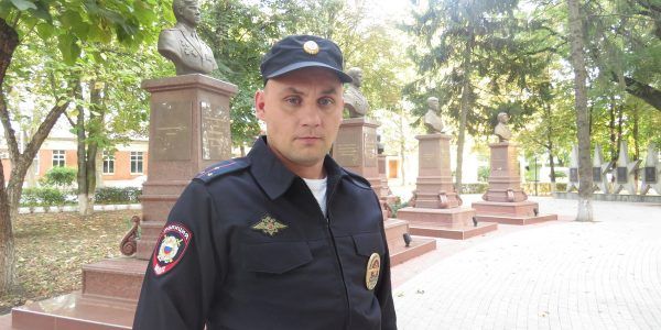 В Кореновском районе участковый уполномоченный полиции спас семью от отравления газом