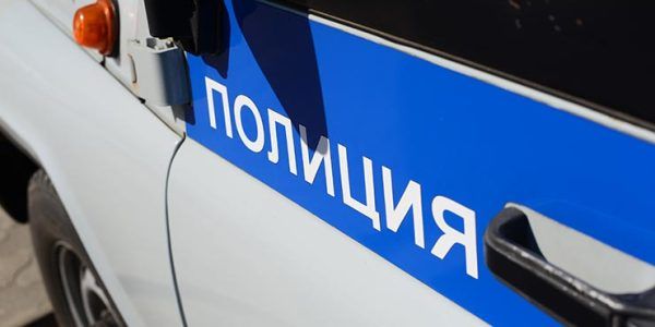 В Краснодарском крае пьяный сотрудник предприятия угнал фуру и въехал на ней в стену офиса