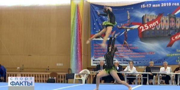 Кубанские акробаты выиграли командный чемпионат России