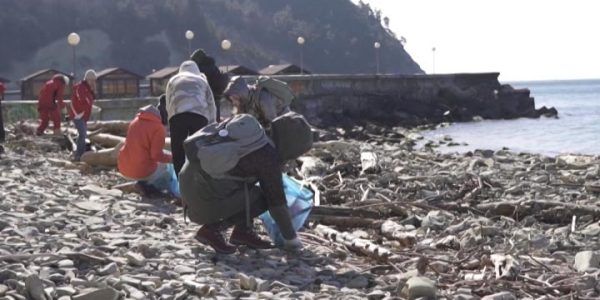 В Новороссийске волонтеры очистят от мусора прибрежные территории