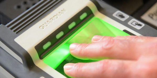 Принудительно собирать нельзя: в Госдуме скорректировали законопроект о биометрии