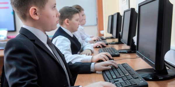 «Ростелеком» подключил 1 тыс. 316 образовательных учреждений Ростовской области к защищенному интернету