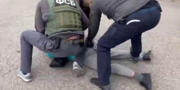 В Пятигорске задержали сторонников ИГ*, готовивших теракт в отделе МВД
