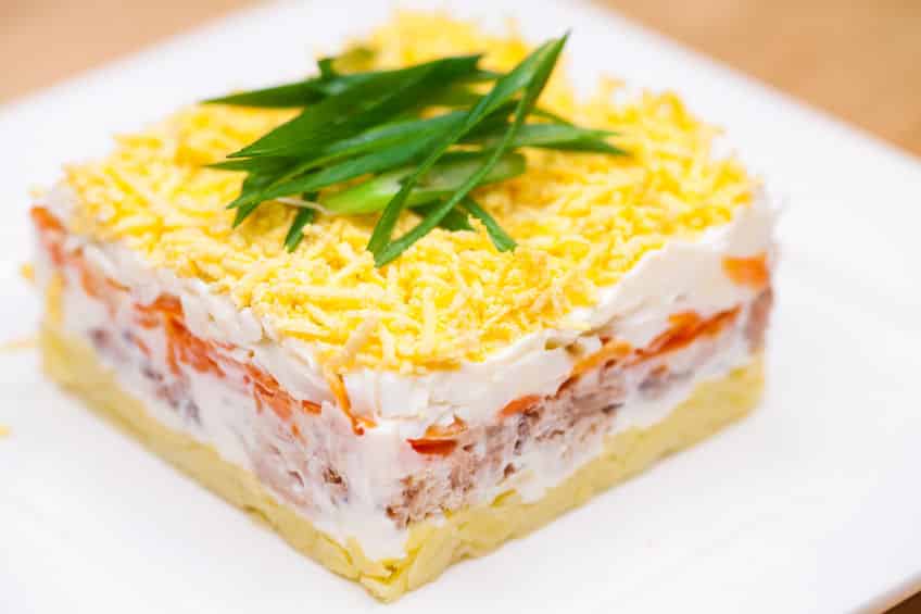 Салат «Мимоза» с сыром — классический рецепт с фото